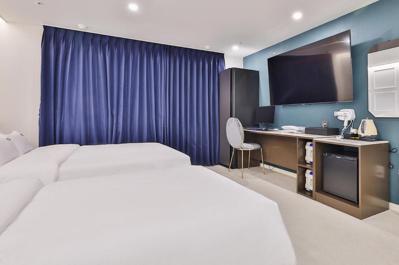 Hotel Palace Kjongdžu Pokoj fotografie